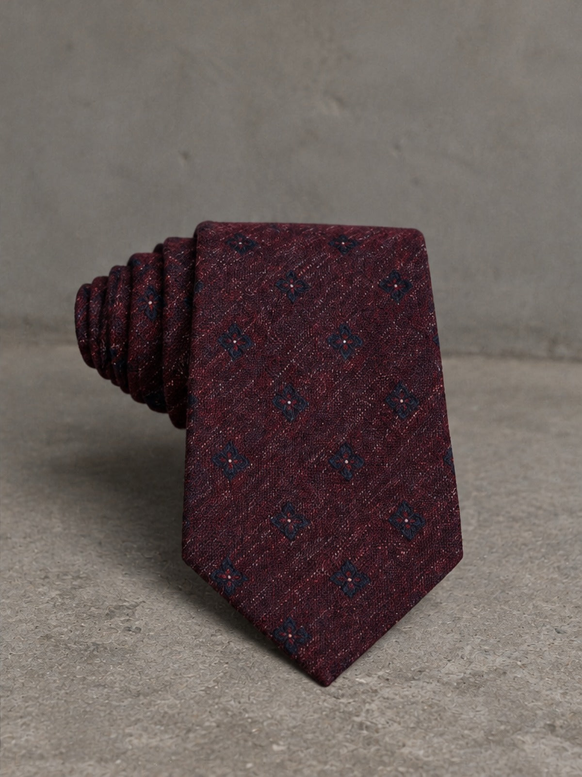 Corbata Estampado Floral - Ciruela