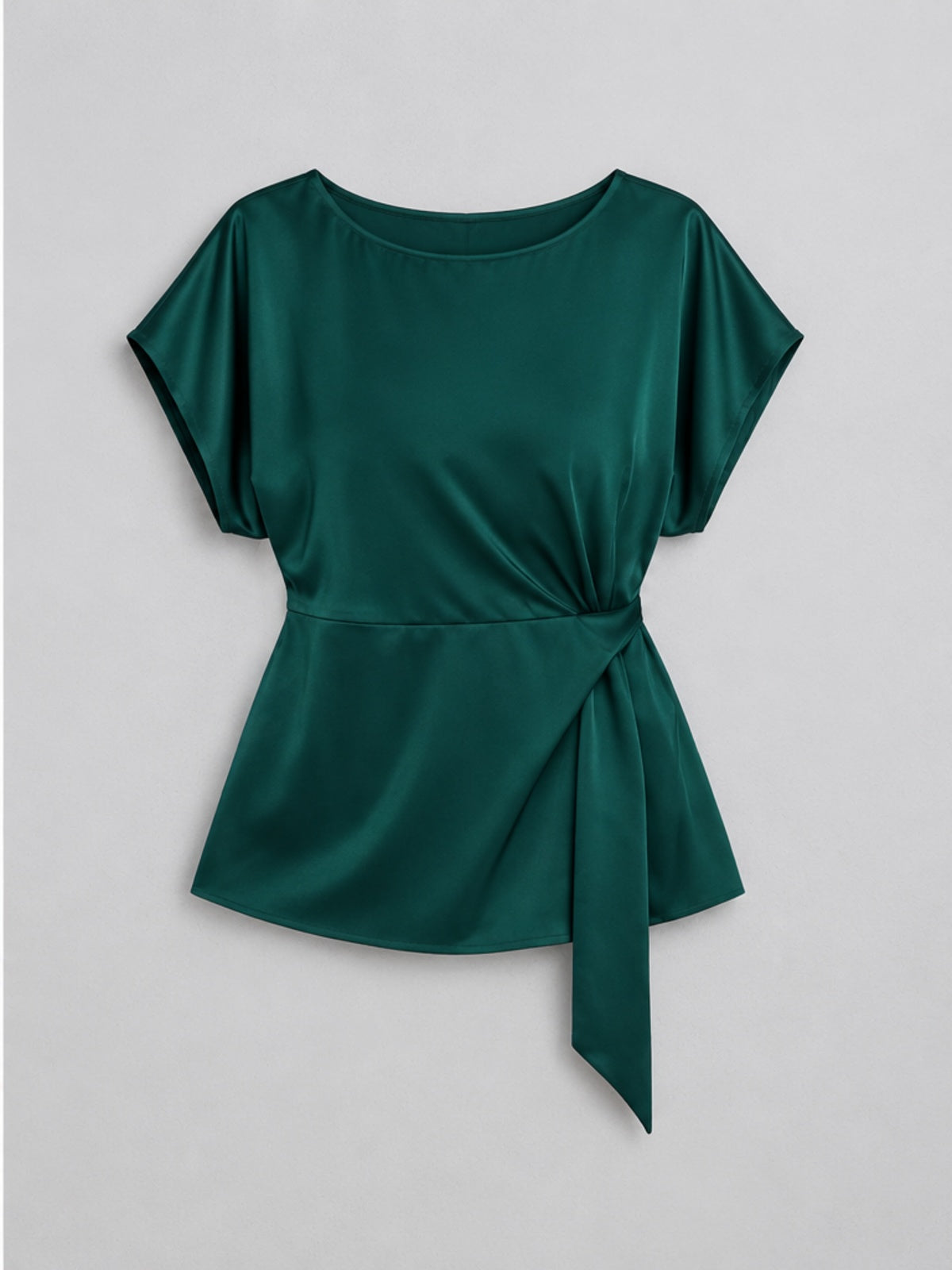 Blusa Elegante con Cuello Barco y Torsión Lateral - Verde Esmeralda