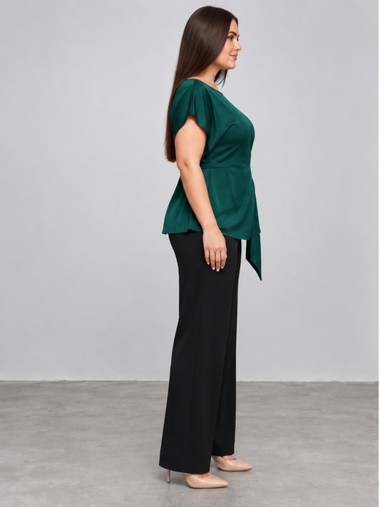 Blusa Elegante con Cuello Barco y Torsión Lateral - Verde Esmeralda