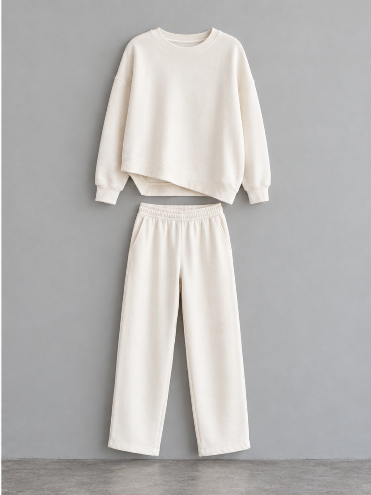 Conjunto Sudadera Asimétrica y Pantalón Esencial - Blanco