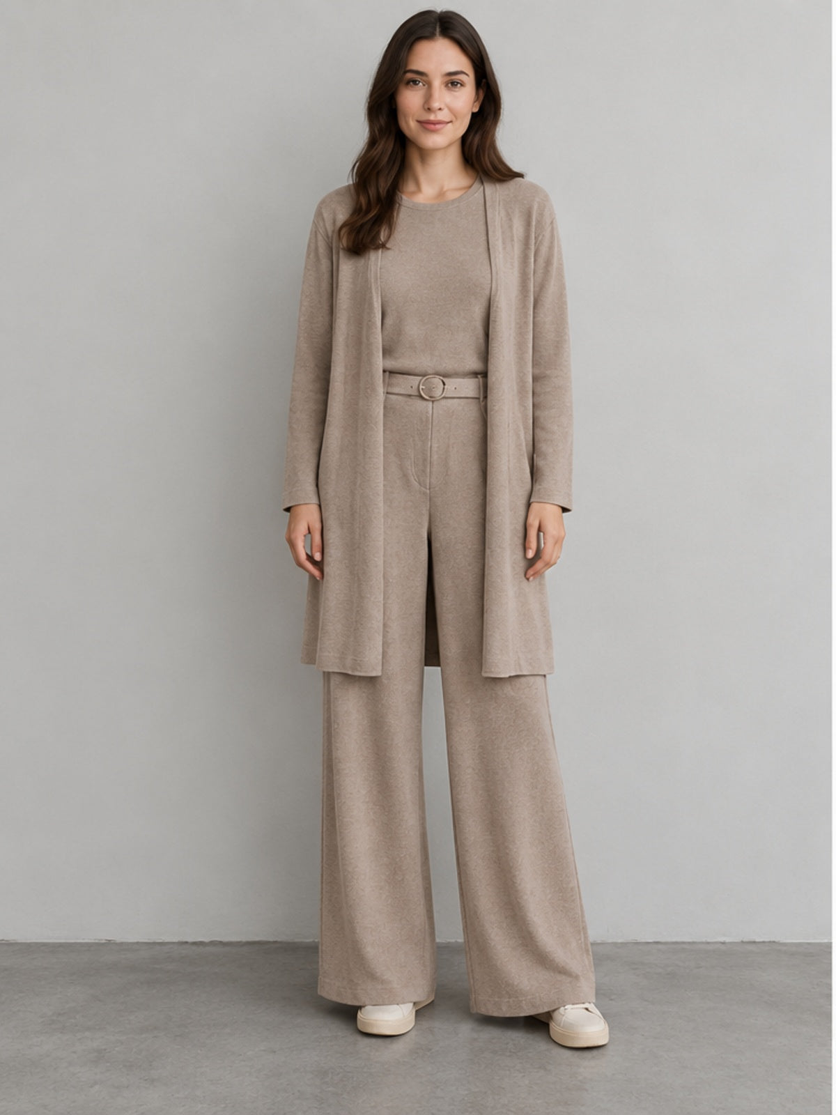 Conjunto de Tres Piezas Cárdigan, Top y Pantalón - Topo