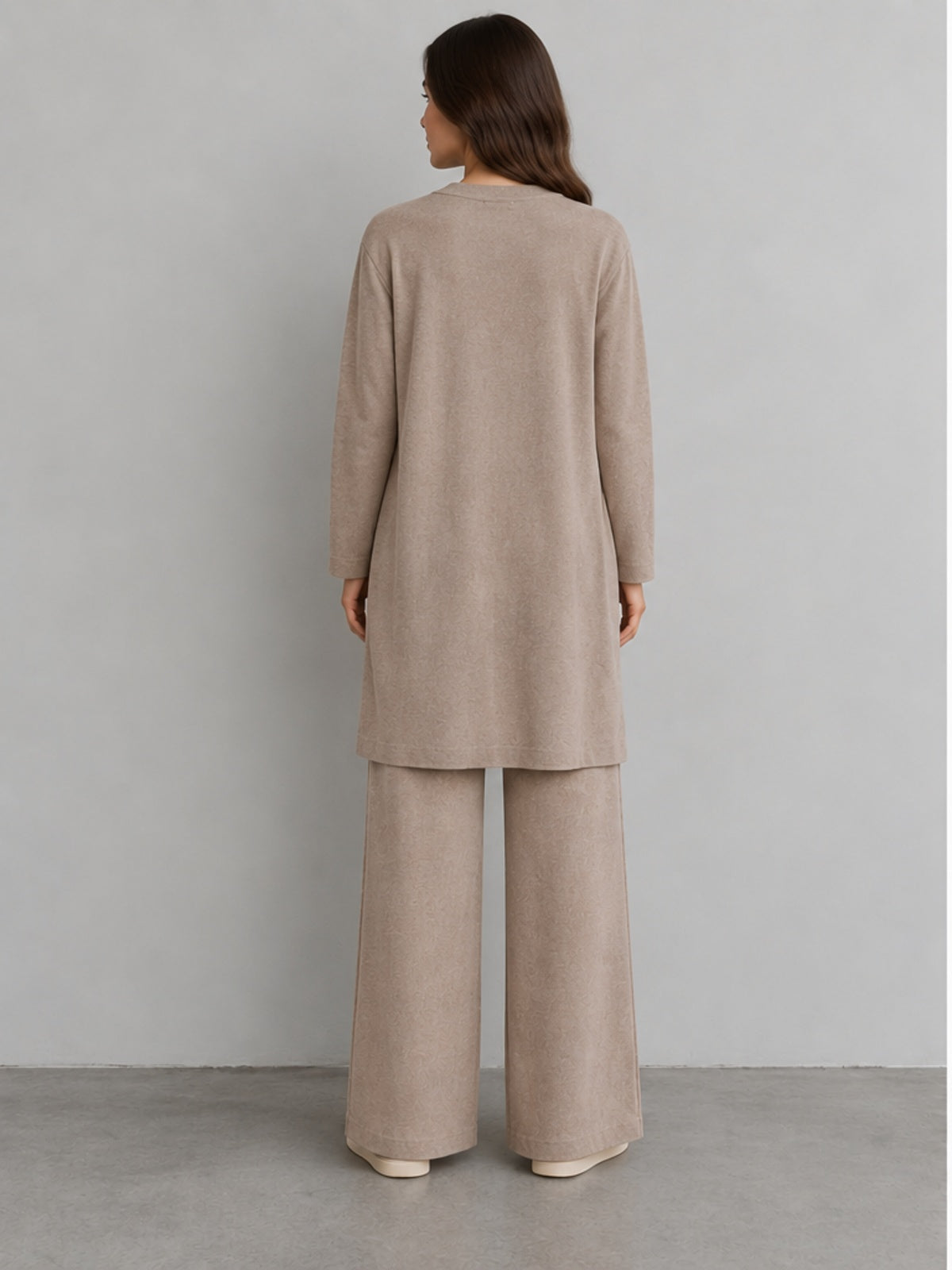 Conjunto de Tres Piezas Cárdigan, Top y Pantalón - Topo