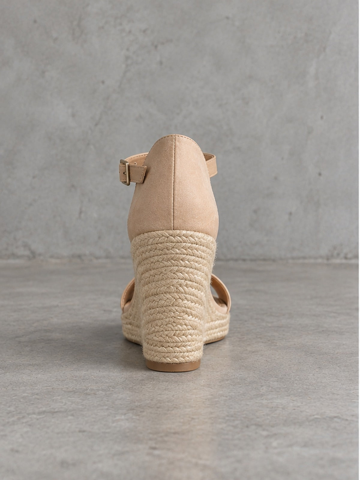 Sandalia Tacón Cuña Versátil Suave - Beige