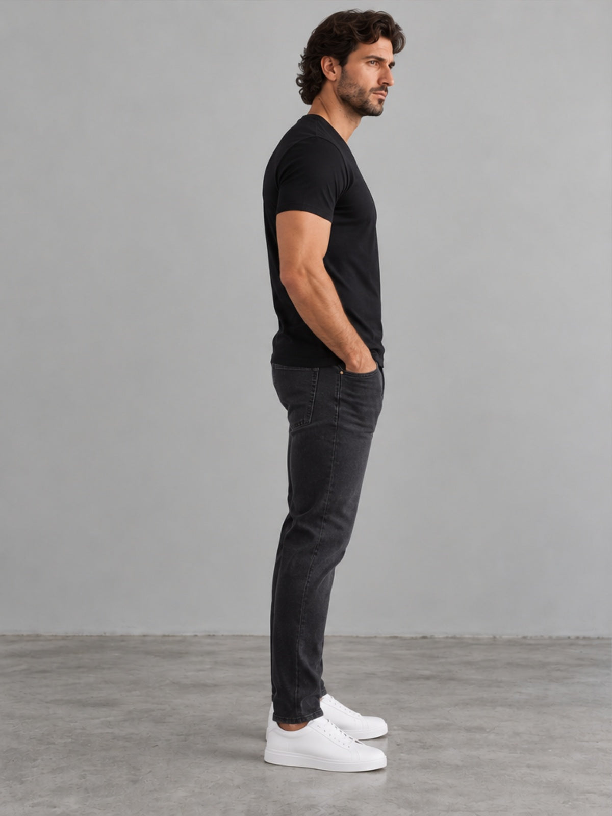 Camiseta Slim Cuello en V - Negro