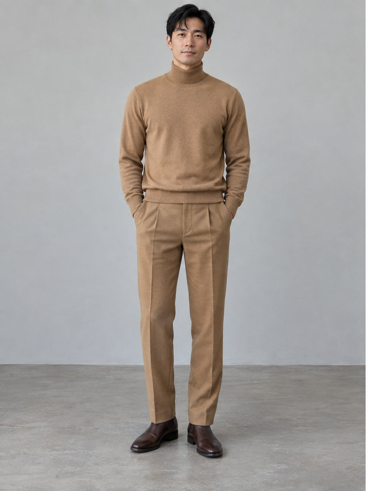 Conjunto Jersey Cuello Alto y Pantalón de Pinzas - Camel