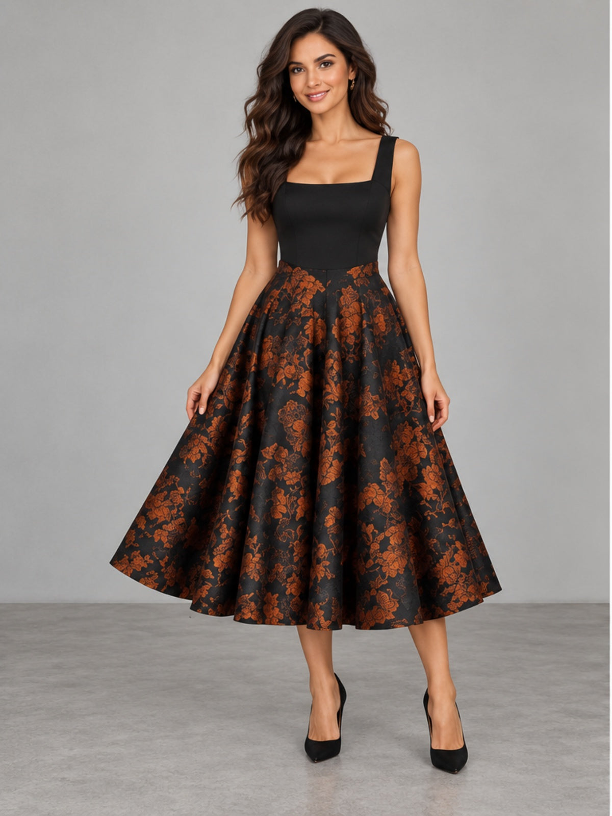 Vestido Midi Floral de Corte en A - Negro