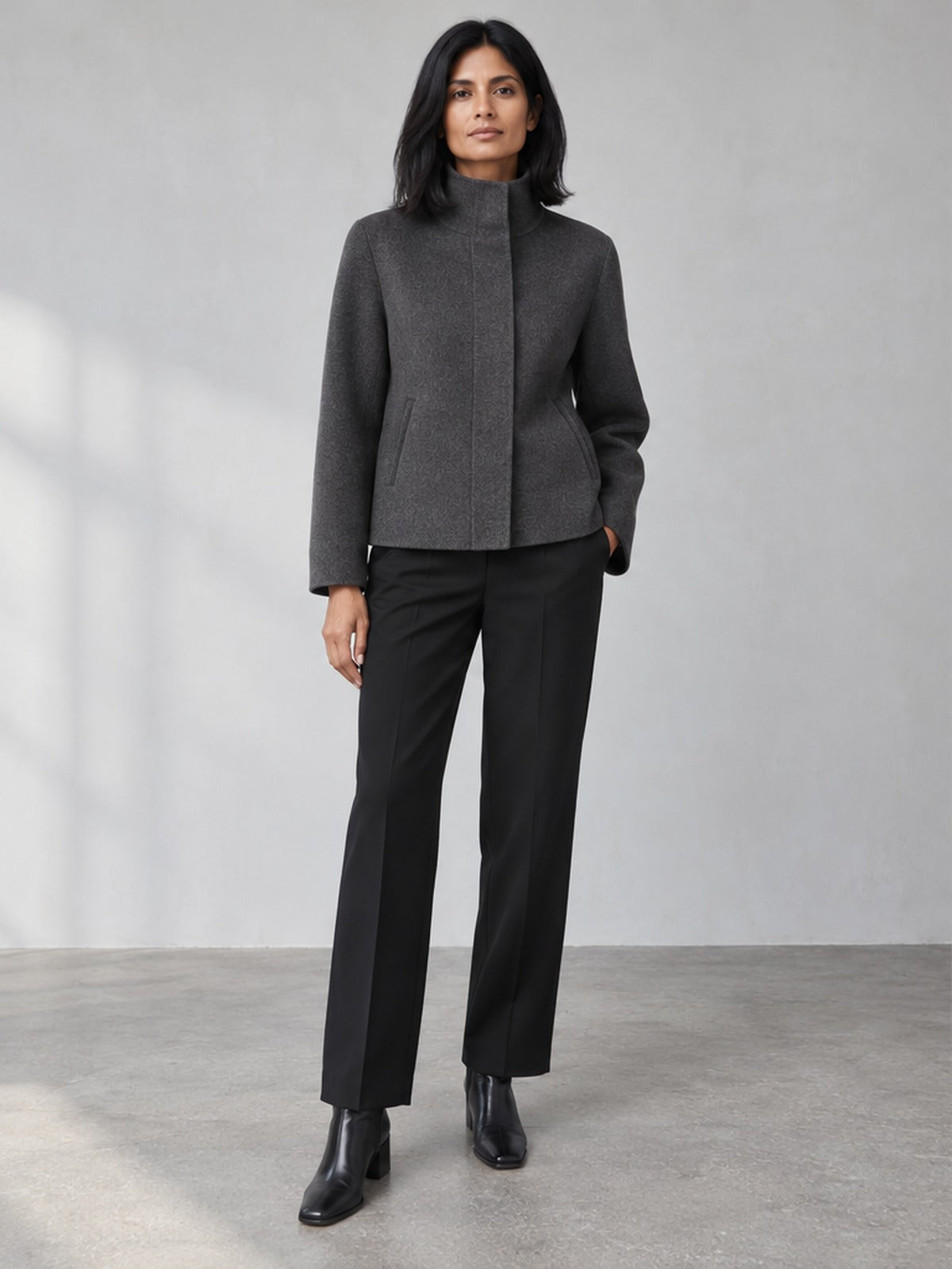 Chaqueta Versátil Doble Faz Cuello Alto - Gris Carbón