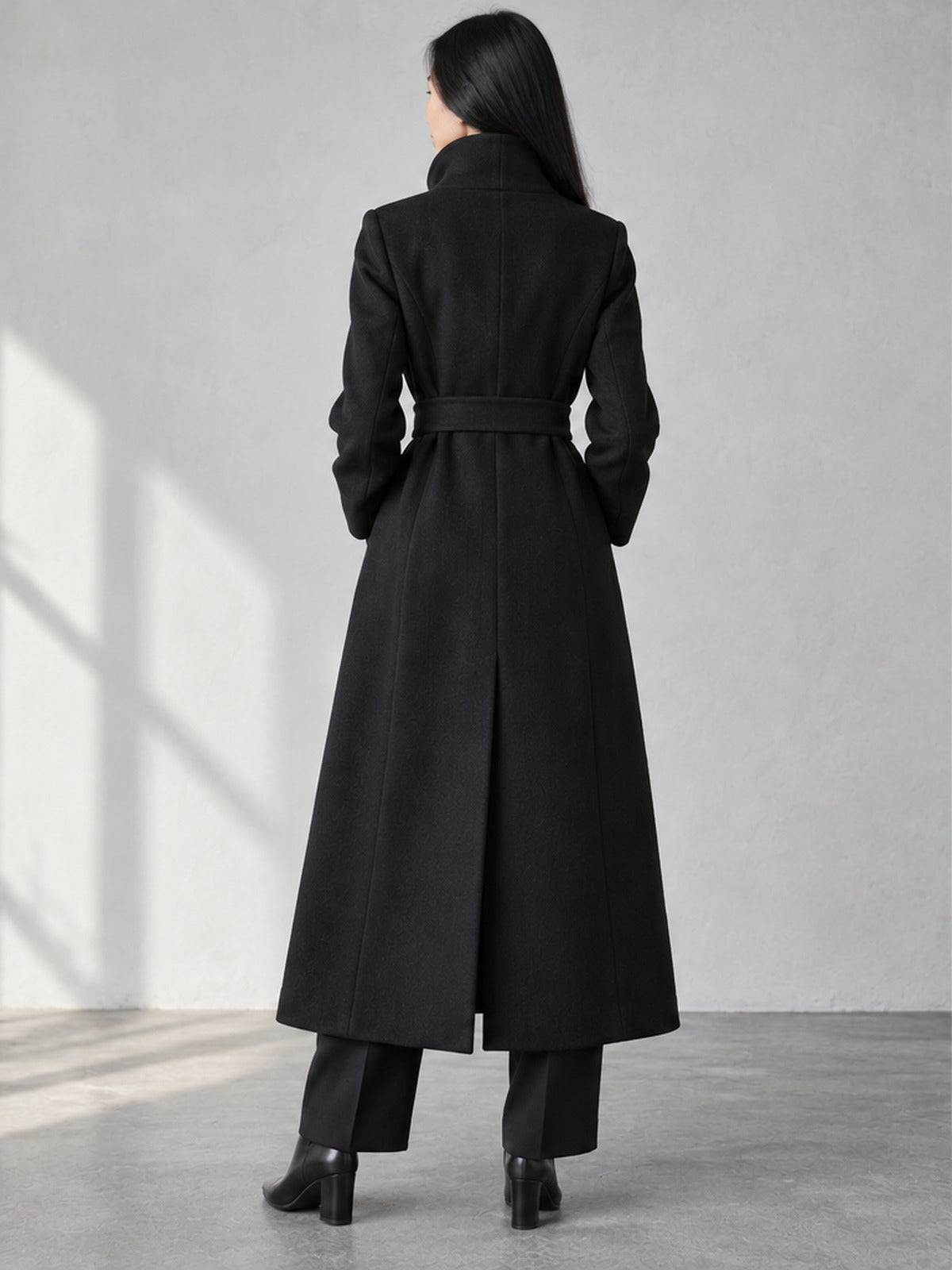 Abrigo Cinturón Cuello Alto - Negro
