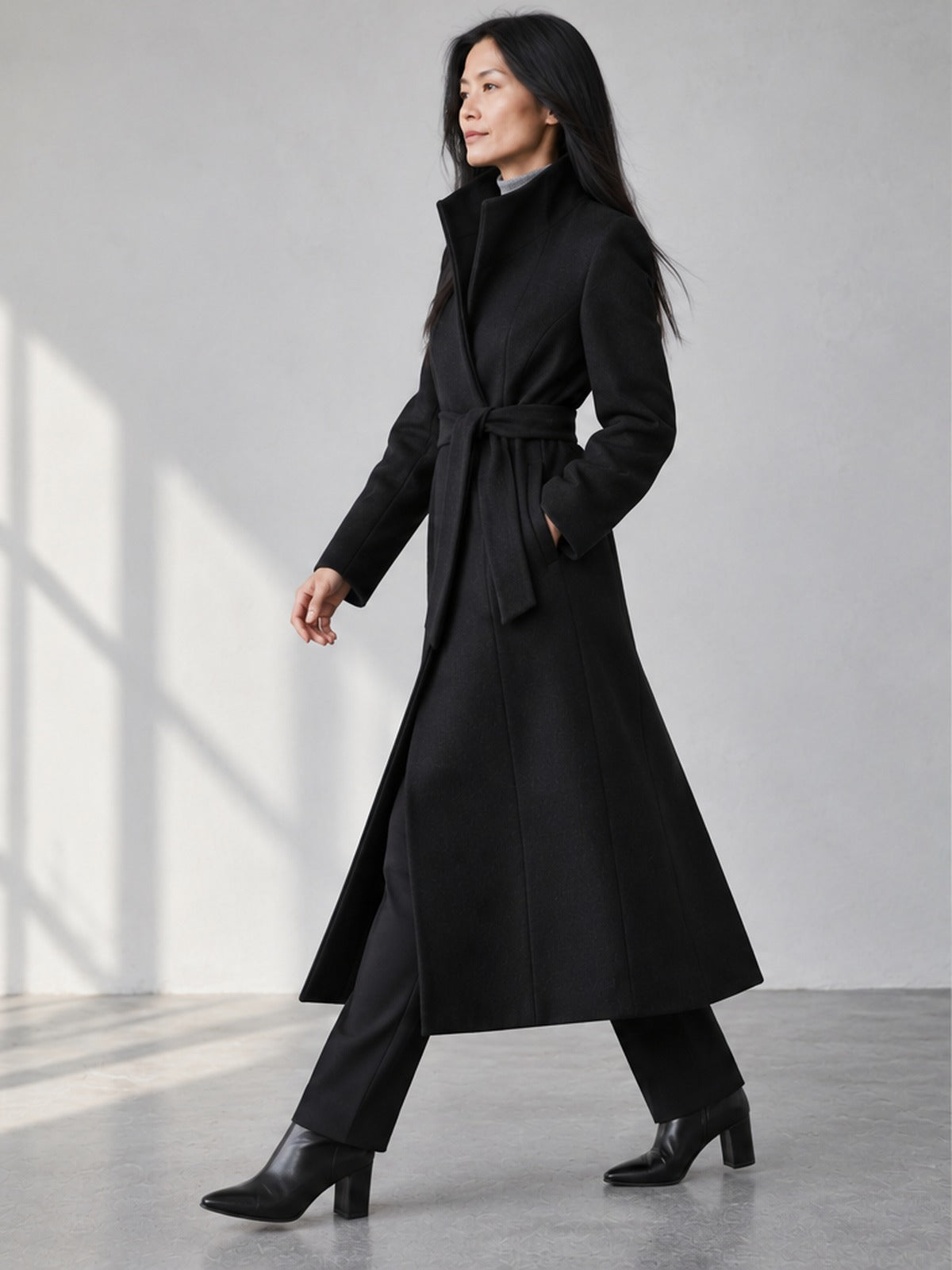 Abrigo Cinturón Cuello Alto - Negro