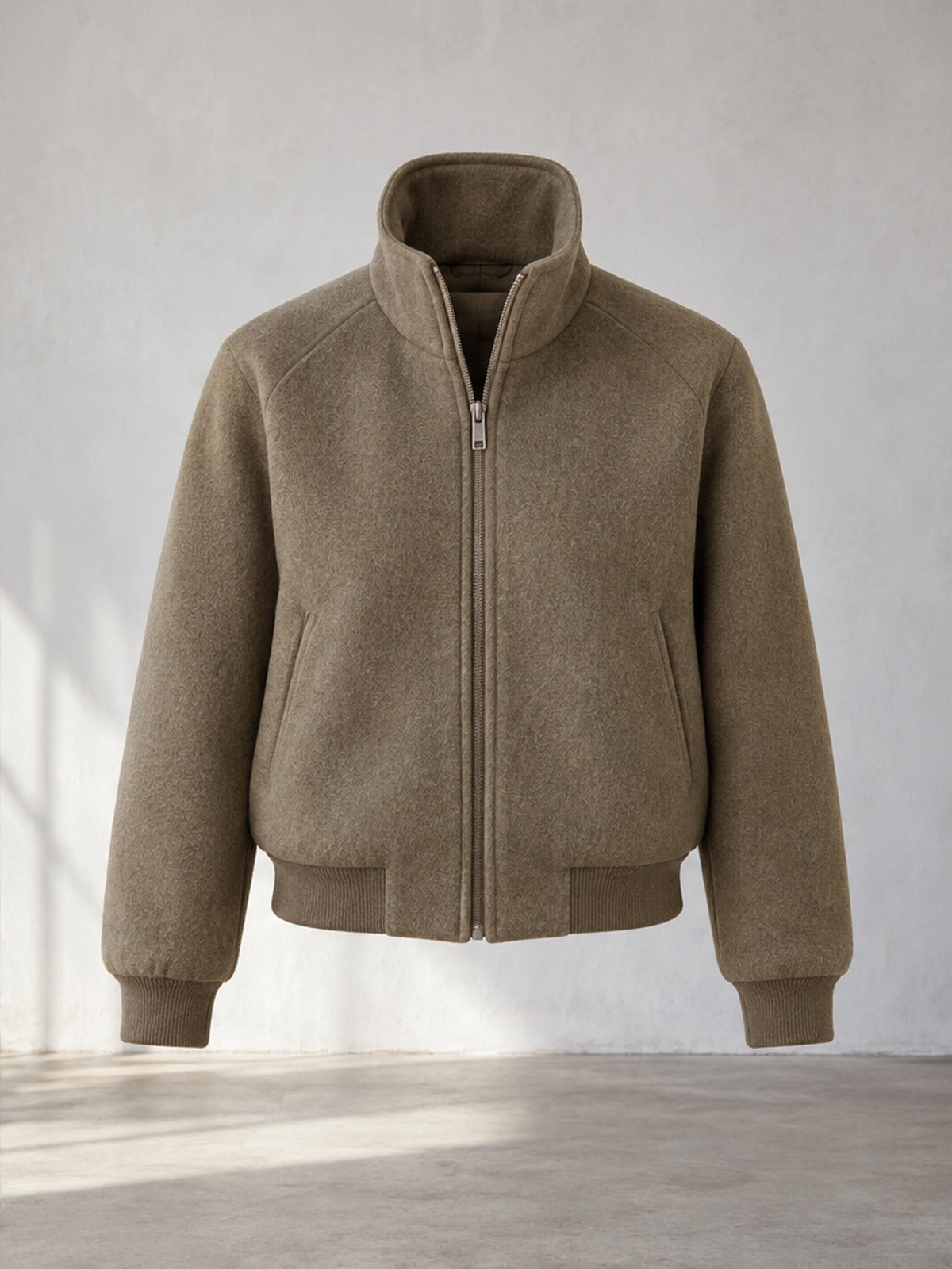 Cazadora Bomber Elegante Cuello Alto - Caqui